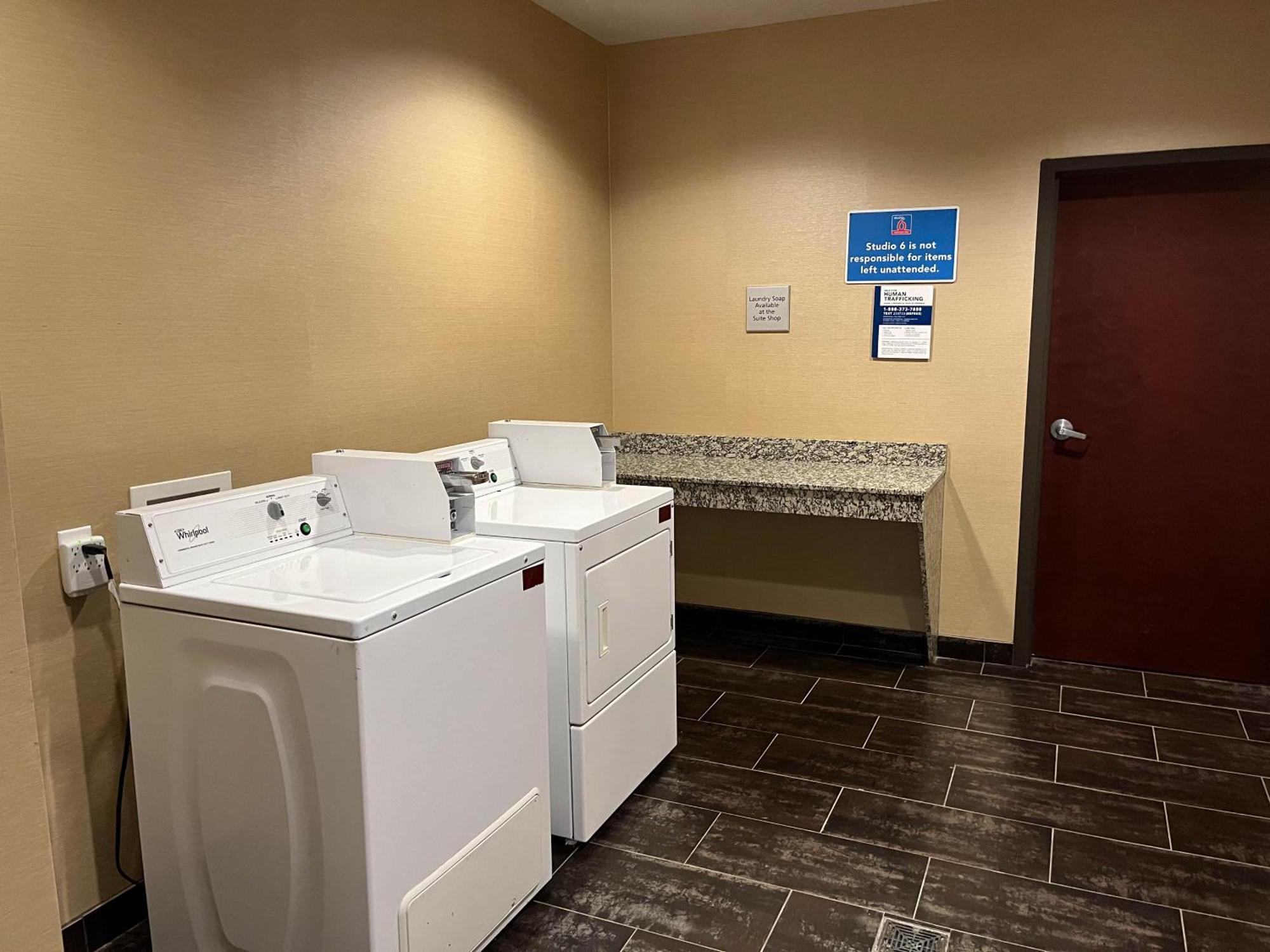 Hampton Inn Pearsall Exterior foto