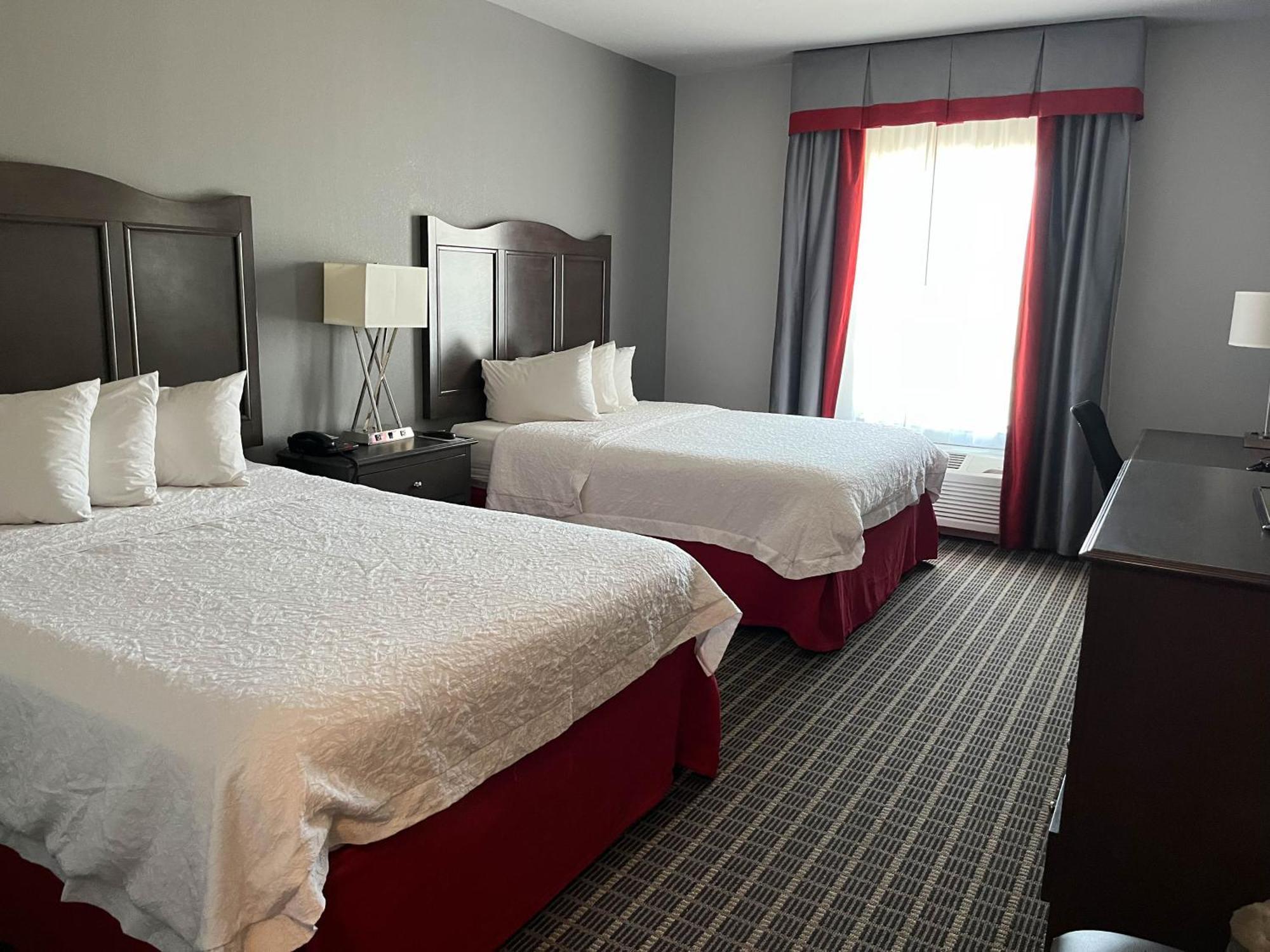 Hampton Inn Pearsall Exterior foto