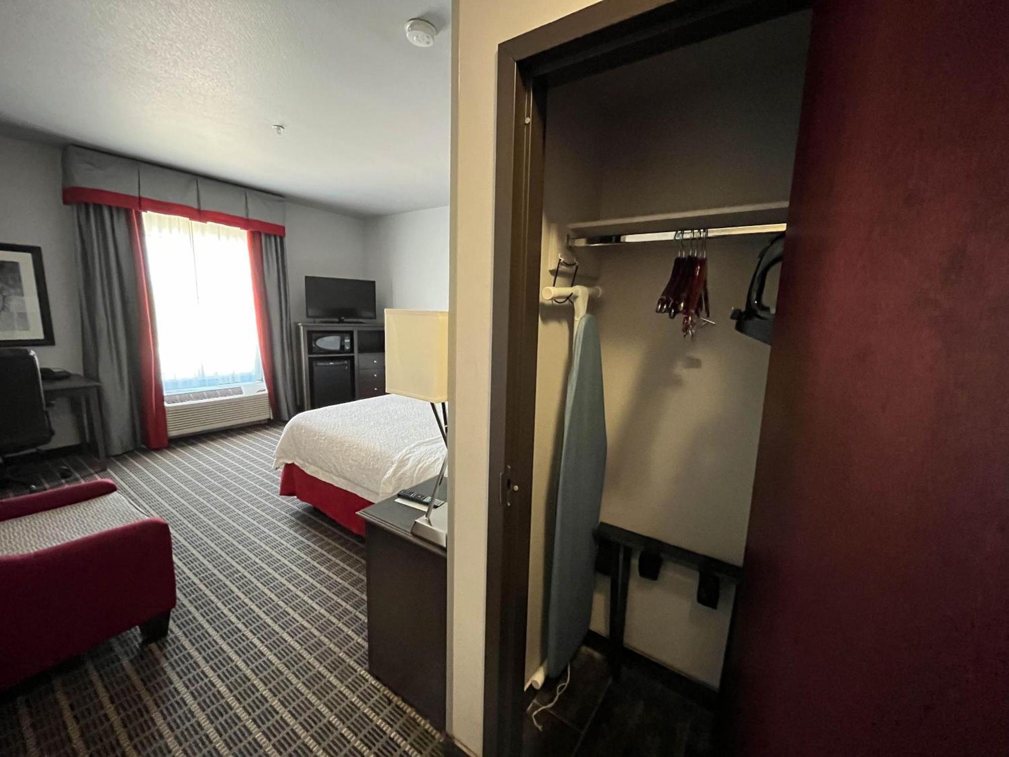 Hampton Inn Pearsall Exterior foto