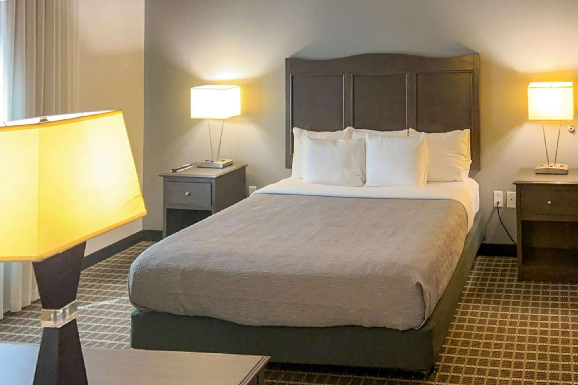 Hampton Inn Pearsall Exterior foto
