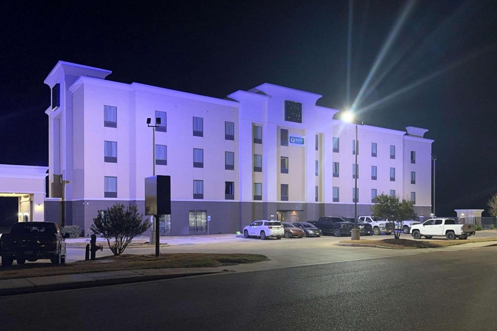 Hampton Inn Pearsall Exterior foto
